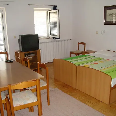 Apartmán Apartment Valbandon 4 *